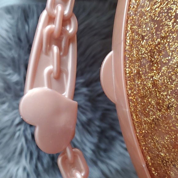 LOL Big Surprise limited edition gold glitter ball  carrying case. - Picture 3 of 5